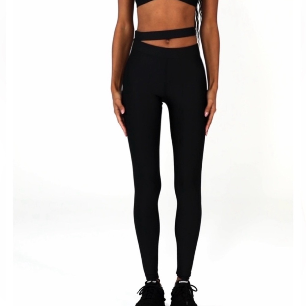 Black ALO Airlift High-Waist All Access full length leggings yoga pants size sm